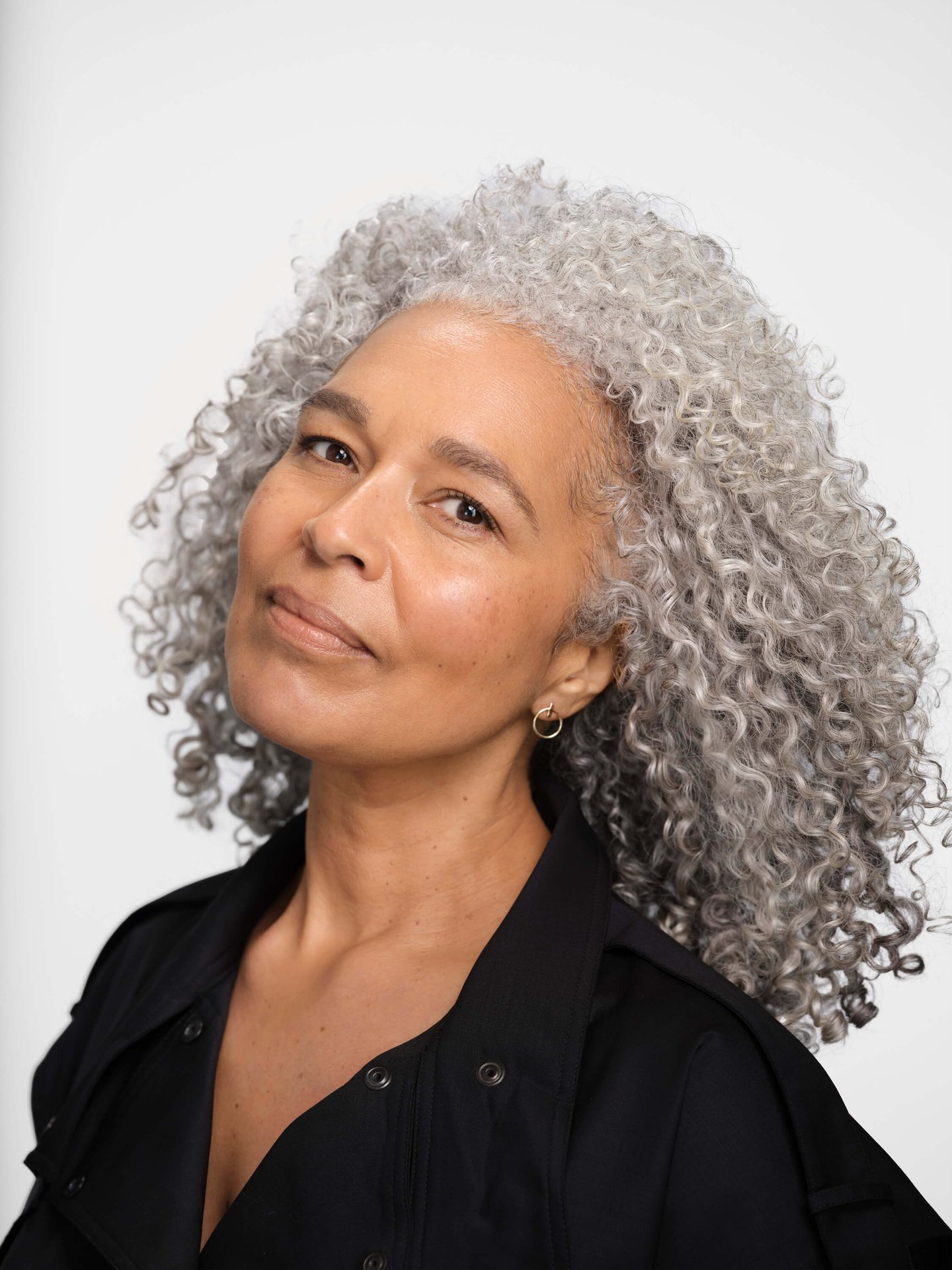 เมื่อเข้าสู่วัยหมดประจำเดือน ทำไมผิวของฉันจึงบอบบางระคายเคืองง่าย มีวิธีแก้ไขอย่างไร